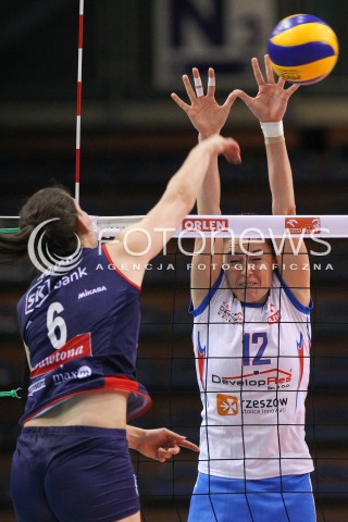  23.10.2014 RZESZOW<br />SIATKOWKA ORLEN LIGA 2014/2015 WOMEN VOLLEYBALL POLAND POLISH ORLENLIGA LEAGUE SEASON 2014/2015<br />MECZ DEVELOPRES SKYRES RZESZOW - SK BANK LEGIONOVIA LEGIONOWO<br />N/Z MAGDA JAGODZINSKA <br /> 