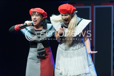  23.10.2014 WARSZAWA TEATR SYRENA<br />PROBA MEADIALNA SPEKTAKLU MAKABERSKI<br />N/Z HANNA SLESZYNSKA BEATRYCZE LUKASZEWSKA<br /> 