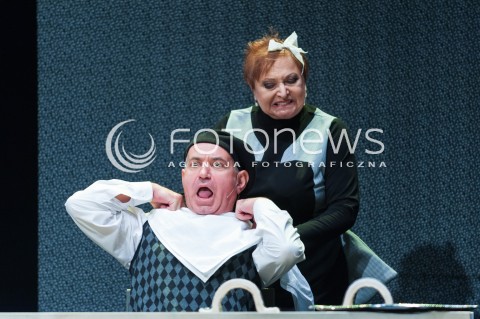  23.10.2014 WARSZAWA TEATR SYRENA<br />PROBA MEADIALNA SPEKTAKLU MAKABERSKI<br />N/Z KRZYSZTOF DRACZ KRYSTYNA TKACZ<br /> 