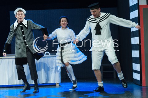  23.10.2014 WARSZAWA TEATR SYRENA<br />PROBA MEADIALNA SPEKTAKLU MAKABERSKI<br />N/Z KRZYSZTOF SZCZEPANIAK JOLANTA FRASZYNSKA PRZEMYSLAW GLAPINSKI<br /> 