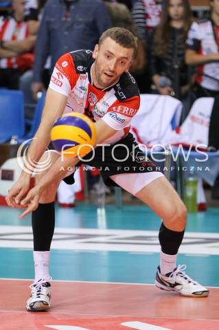  25.10.2014 RZESZOW<br />SIATKOWKA PLUSLIGA 2014/2015 MEN VOLLEYBALL POLAND POLISH PLUS LIGA LEAGUE SEASON 2014/2015<br />MECZ ASSECO RESOVIA - INDYKPOL AZS OLSZTYN<br />N/Z LUKASZ PERLOWSKI SYLWETKA <br /> 