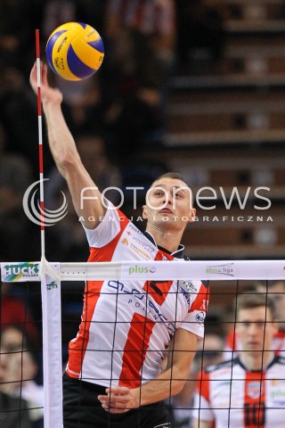  25.10.2014 RZESZOW<br />SIATKOWKA PLUSLIGA 2014/2015 MEN VOLLEYBALL POLAND POLISH PLUS LIGA LEAGUE SEASON 2014/2015<br />MECZ ASSECO RESOVIA - INDYKPOL AZS OLSZTYN<br />N/Z PAUL LOTMAN SYLWETKA ATAK<br /> 