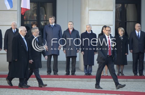  28.10.2014 WARSZAWA <br />
WIZYTA PREZYDENTA IZRAELA W POLSCE <br />
N/Z PRZYWITANIE PREZYDENT RP BRONISLAW KOMOROWSKI PREZYDENT IZRAELA REUWEN RIWLIN<br />
 
