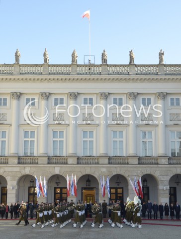  28.10.2014 WARSZAWA <br />
WIZYTA PREZYDENTA IZRAELA W POLSCE <br />
N/Z PRZYWITANIE PREZYDENT RP BRONISLAW KOMOROWSKI PREZYDENT IZRAELA REUWEN RIWLIN<br />
 
