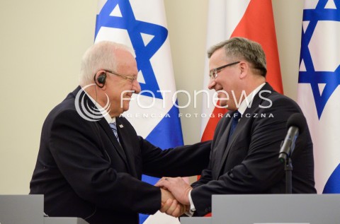  28.10.2014 WARSZAWA WIZYTA PREZYDENTA IZRAELA W POLSCE N/Z OSWIADCZENIA PREZYDENT RP BRONISLAW KOMOROWSKI PREZYDENT IZRAELA REUWEN RIWLIN  