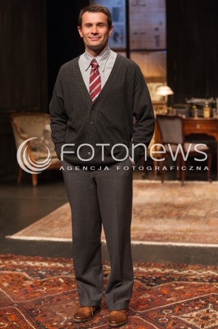  03.11.2014 WARSZAWA TEATR POLONIA<br />PROBA MEDIALNA SPEKTAKLU KOLACJA KANIBALI<br />N/Z GRZEGORZ STOSZ<br /> 