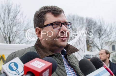  07.11.2014 WARSZAWA PRZEDSIEBIORCY MANIFESTUJA POD SEJMEM N/Z PROTEST ZBIGNIEW STONOGA   