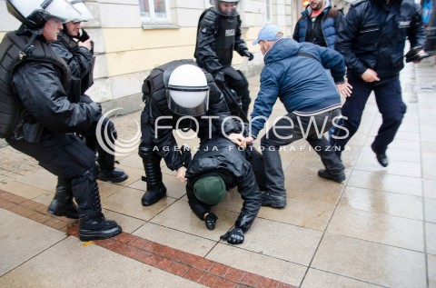 Manifestacja Razem Przeciwko Nacjonalizmowi w Warszawie