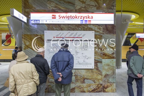  09.11.2014 WARSZAWA <br />DZIEN OTWARTY DLA LUDZI W NOWO POWSTALEJ II LINII STACJI METRA SWIETOKRZYSKA <br />N/Z ZWIEDZANIE STACJA SWIETOKRZYSKA MAPA<br /> 