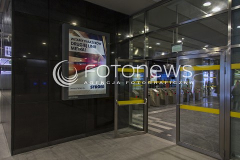  09.11.2014 WARSZAWA <br />DZIEN OTWARTY DLA LUDZI W NOWO POWSTALEJ II LINII STACJI METRA SWIETOKRZYSKA <br />N/Z ZWIEDZANIE STACJA SWIETOKRZYSKA <br /> 