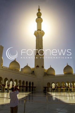  09.11.2014 ABU DHABI ZEA<br />ZJEDNOCZONE EMIRATY ARABSKIE<br />ZDJECIE ILUSTRACYJNE<br />MECZET SZEJKA ZAYEDA<br />N/Z MINARET MECZETU SZEJKA ZAYEDA W EMIRATACH ARABSKICH<br /> 