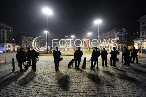  11.11.2014 WARSZAWA<br />SWIETO NIEPODLEGLOSCI<br />N/Z PLAC ZBAWICIELA<br /> 