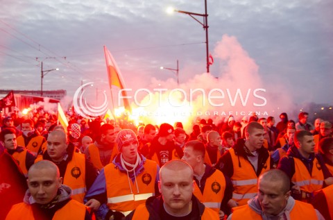  11.11.2014 WARSZAWIE MARSZ NIEPODLEGLOSCI 2014 N/Z MARSZ RACA  
