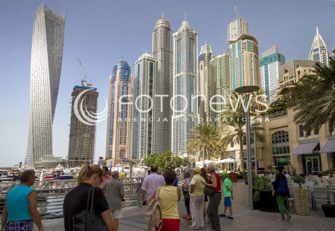  11.11.2014 DUBAJ ZEA <br />ZJEDNOCZONE EMIRATY ARABSKIE<br />ZDJECIE ILUSTRACYJNE<br />N/Z WYSOKOSCIOWE BUDYNKI CENTRUM DUBAJU<br /> 