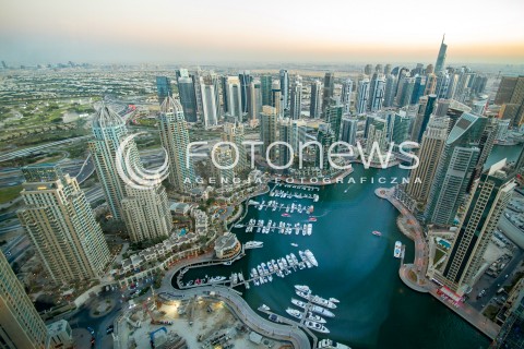  11.11.2014 DUBAJ ZEA <br />ZJEDNOCZONE EMIRATY ARABSKIE<br />ZDJECIE ILUSTRACYJNE<br />N/Z WYSOKOSCIOWE BUDYNKI CENTRUM DUBAJU<br /> 