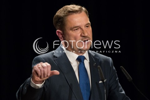  12.11.2014 RZESZOW <br />KONWENCJA WYBORCZA PIS NA PODKARPACIU<br />N/Z PIOTR DUDA - PRZEWODNICZACY NSZZ SOLIDARNOSC ZWIAZKOWIEC MINA GESTYKULACJA<br /> 