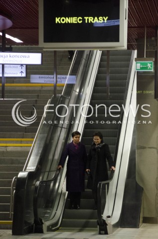  14.11.2014 WARSZAWA <br />PREMIER RP EWA KOPACZ ORAZ PREZYDENT WARSZAWY HANNA GRONKIEWICZ WALTZ ZWIEDZAJA DRUGA LINIE METRA <br />N/Z PREMIER EWA KOPACZ PREZYDENT WARSZAWY HANNA GRONKIEWICZ WALTZ<br />  