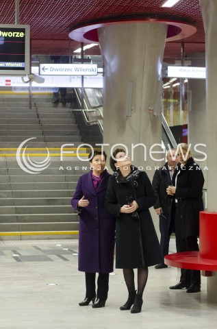  14.11.2014 WARSZAWA <br />PREMIER RP EWA KOPACZ ORAZ PREZYDENT WARSZAWY HANNA GRONKIEWICZ WALTZ ZWIEDZAJA DRUGA LINIE METRA <br />N/Z PREMIER EWA KOPACZ PREZYDENT WARSZAWY HANNA GRONKIEWICZ WALTZ<br />  