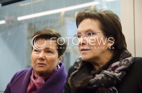  14.11.2014 WARSZAWA <br />PREMIER RP EWA KOPACZ ORAZ PREZYDENT WARSZAWY HANNA GRONKIEWICZ WALTZ ZWIEDZAJA DRUGA LINIE METRA <br />N/Z PREMIER EWA KOPACZ PREZYDENT WARSZAWY HANNA GRONKIEWICZ WALTZ<br />  