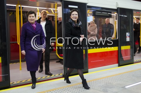 Premier Ewa Kopacz zwiedza II Linię Metra w Warszawie