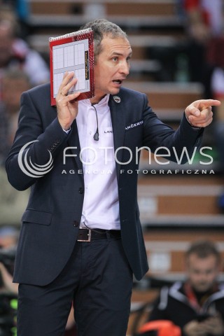  15.11.2014 RZESZOW <br />SIATKOWKA PLUS LIGA 2014/2015 MEN VOLLEYBALL POLAND POLISH PLUSLIGA LEAGUE SEASON 2014/2015 <br />MECZ ASSECO RESOVIA RZESZOW - TRANSFER BYDGOSZCZ<br />N/Z ANDRZEJ KOWAL - TRENER ( HEAD COACH ) SYLWETKA RADOSC EMOCJE <br /> 