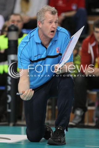  15.11.2014 RZESZOW <br />SIATKOWKA PLUS LIGA 2014/2015 MEN VOLLEYBALL POLAND POLISH PLUSLIGA LEAGUE SEASON 2014/2015 <br />MECZ ASSECO RESOVIA RZESZOW - TRANSFER BYDGOSZCZ<br />N/Z VITAL HEYNEN - TRENER ( HEAD COACH ) SYLWETKA RADOSC EMOCJE <br /> 