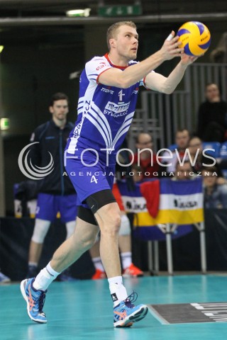  15.11.2014 RZESZOW <br />SIATKOWKA PLUS LIGA 2014/2015 MEN VOLLEYBALL POLAND POLISH PLUSLIGA LEAGUE SEASON 2014/2015 <br />MECZ ASSECO RESOVIA RZESZOW - TRANSFER BYDGOSZCZ<br />N/Z WOJCIECH JURKIEWICZ SYLWETKA <br /> 
