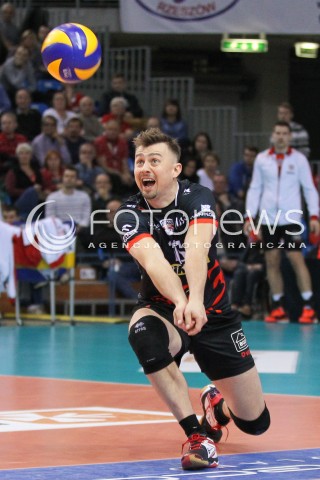  15.11.2014 RZESZOW <br />SIATKOWKA PLUS LIGA 2014/2015 MEN VOLLEYBALL POLAND POLISH PLUSLIGA LEAGUE SEASON 2014/2015 <br />MECZ ASSECO RESOVIA RZESZOW - TRANSFER BYDGOSZCZ<br />N/Z KRZYSZTOF IGNACZAK SYLWETKA <br /> 