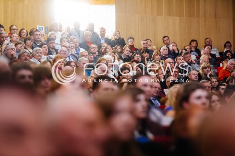  18.11.2014 RZESZOW FILHARMONIA PODKARPACKA <br />WYKLAD OTWARTY KSIADZA PROFESORA MICHALA HELLERA PT OD WIELKIEGO WYBUCHU DO GULAGU JAK USPRAWIEDLIWIC HISTORIE WSZECHSWIATA <br />N/Z KSIADZ PROFESOR MICHAL HELLER <br /> 