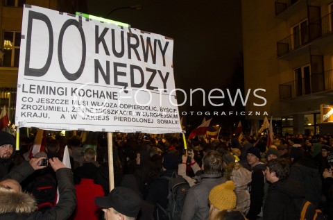  20.11.2014 WARSZAWA <br />PIKIETA POD PKW W SPRAWIE ZANIEDBAN WYBORCZYCH  <br />N/Z PIKIETA UCZESTNICY TRANSPARENT<br /> 