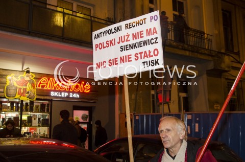  20.11.2014 WARSZAWA <br />PIKIETA POD PKW W SPRAWIE ZANIEDBAN WYBORCZYCH  <br />N/Z PIKIETA UCZESTNICY TRANSPARENT<br /> 