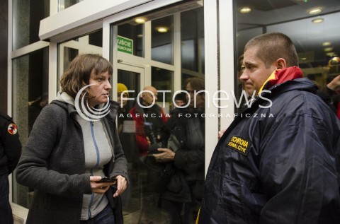  20.11.2014 WARSZAWA <br />PROTEST OKUPACYJNY W BUDYNKU PANSTWOWEJ KOMISJI WYBORCZEJ Z POWODU NIEPRAWIDLOWOSCI PODCZAS WYBOROW<br />N/Z  OKUPACJA OCHRONIARZ EWA STANKIEWICZ<br /> 