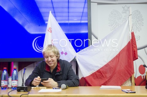  20.11.2014 WARSZAWA <br />PROTEST OKUPACYJNY W BUDYNKU PANSTWOWEJ KOMISJI WYBORCZEJ Z POWODU NIEPRAWIDLOWOSCI PODCZAS WYBOROW<br />N/Z  OKUPACJA UCZESTNICY<br /> 