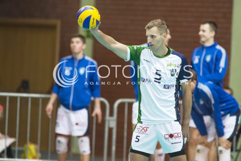  22.11.2014 WARSZAWA POLAND<br />SIATKOWKA PLUS LIGA 2014/2015 MEN VOLLEYBALL<br />ARENA URSYNOW<br />MECZ AZS POLITECHNIKA WARSZAWSKA - MKS BANIMEX BEDZIN <br />N/Z PIOTR LIPINSKI SYLWETKA<br /> 