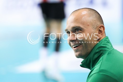  26.11.2014 RZESZOW <br />SIATKOWKA PLUS LIGA 2014/2015 MEN VOLLEYBALL POLAND POLISH PLUSLIGA LEAGUE SEASON 2014/2015 <br />MECZ ASSECO RESOVIA RZESZOW - AZS CZESTOCHOWA<br />N/Z MAREK KARDOS - TRENER ( HEAD COACH ) SYLWETKA <br /> 