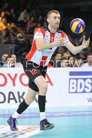  26.11.2014 RZESZOW <br />SIATKOWKA PLUS LIGA 2014/2015 MEN VOLLEYBALL POLAND POLISH PLUSLIGA LEAGUE SEASON 2014/2015 <br />MECZ ASSECO RESOVIA RZESZOW - AZS CZESTOCHOWA<br />N/Z LUKASZ PERLOWSKI SYLWETKA <br /> 