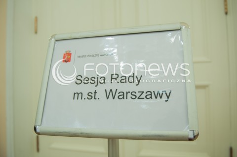  01.12.2014 WARSZAWA<br />I SESJA RADY MIASTA STOLECZNEGO WARSZAWY<br />N/Z NAPIS TABLICZKA SESJA RADY MIASTA STOLECZNEGO WARSZAWY<br /> 