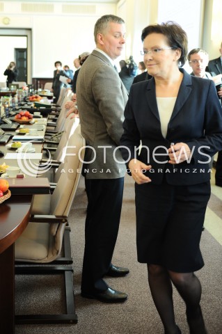  02.12.2014 WARSZAWA<br />POSIEDZENIE RADY MINISTROW<br />N/Z PREMIER EWA KOPACZ TOMASZ SIEMONIAK WZROK<br /> 