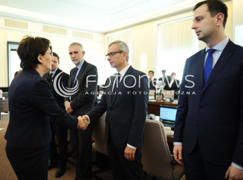  02.12.2014 WARSZAWA<br />POSIEDZENIE RADY MINISTROW<br />N/Z PREMIER EWA KOPACZ ANDRZEJ BIERNAT WLADYSLAW KOSINIAK KAMYSZ <br /> 