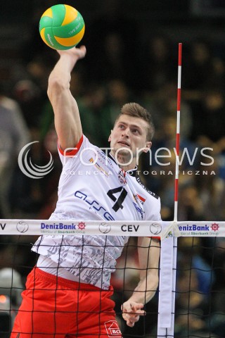  04.12.2014 RZESZOW POLAND <br />SIATKOWKA LIGA MISTRZOW MEN CEV VOLLEYBALL CHAMPIONS LEAGUE 2013 <br />MATCH ASSECO RESOVIA -  BERLIN RECYCLING VOLLEYS<br />N/Z PIOTR NOWAKOWSKI SYLWETKA ATAK<br /> 