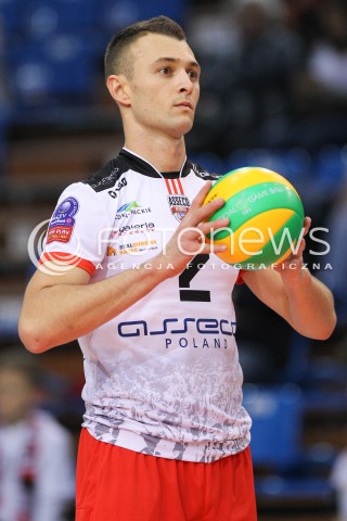  04.12.2014 RZESZOW POLAND <br />SIATKOWKA LIGA MISTRZOW MEN CEV VOLLEYBALL CHAMPIONS LEAGUE 2013 <br />MATCH ASSECO RESOVIA -  BERLIN RECYCLING VOLLEYS<br />N/Z PAUL LOTMAN SYLWETKA <br /> 