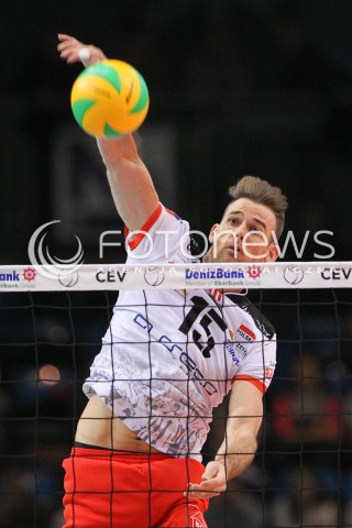  04.12.2014 RZESZOW POLAND <br />SIATKOWKA LIGA MISTRZOW MEN CEV VOLLEYBALL CHAMPIONS LEAGUE 2013 <br />MATCH ASSECO RESOVIA -  BERLIN RECYCLING VOLLEYS<br />N/Z RUSSELL HOLMES SYLWETKA ATAK<br /> 