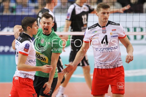  04.12.2014 RZESZOW POLAND <br />SIATKOWKA LIGA MISTRZOW MEN CEV VOLLEYBALL CHAMPIONS LEAGUE 2013 <br />MATCH ASSECO RESOVIA -  BERLIN RECYCLING VOLLEYS<br />N/Z KRZYSZTOF IGNACZAK PIOTR NOWAKOWSKI NIKOLAY PENCZEV ( PENCHEV ) RADOSC EMOCJE <br /> 