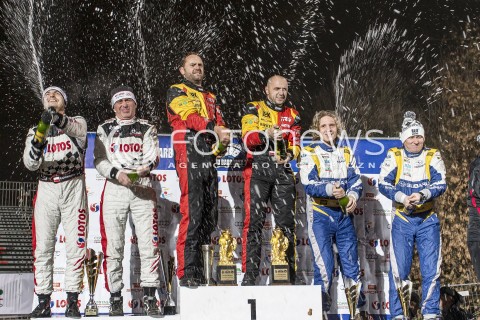  06.12.2014 WARSZAWA <br />52 RAJD BARBORKI <br />N/Z BARBORKA PODIUM KAROWA TOMASZ KUCHAR DANIEL DYMURSKI KAJETAN KAJETANOWICZ JAROSLAW BARAN DOMINYKAS BUTVILAS KAMIL HELLER <br /> 