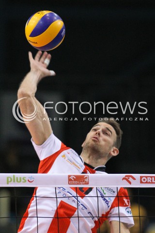  07.12.2014 RZESZOW <br />SIATKOWKA PLUS LIGA 2014/2015 MEN VOLLEYBALL POLAND POLISH PLUSLIGA LEAGUE SEASON 2014/2015 <br />MECZ ASSECO RESOVIA RZESZOW - CUPRUM LUBIN<br />N/Z  RUSSELL HOLMES  SYLWETKA ATAK<br /> 