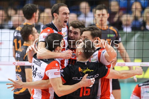  07.12.2014 RZESZOW <br />SIATKOWKA PLUS LIGA 2014/2015 MEN VOLLEYBALL POLAND POLISH PLUSLIGA LEAGUE SEASON 2014/2015 <br />MECZ ASSECO RESOVIA RZESZOW - CUPRUM LUBIN<br />N/Z  MARKO IVOVIC DAWID DRYJA KRZYSZTOF IGNACZAK RADOSC EMOCJE <br /> 