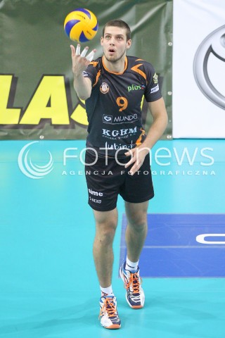  07.12.2014 RZESZOW <br />SIATKOWKA PLUS LIGA 2014/2015 MEN VOLLEYBALL POLAND POLISH PLUSLIGA LEAGUE SEASON 2014/2015 <br />MECZ ASSECO RESOVIA RZESZOW - CUPRUM LUBIN<br />N/Z  DMYTRO PASHYTSKYY SYLWETKA <br /> 