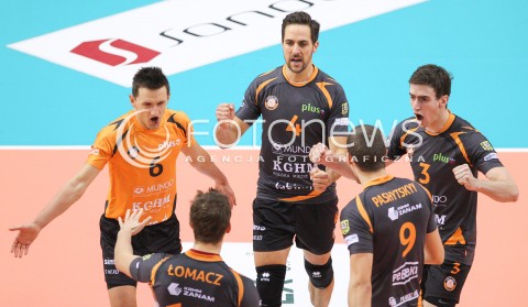  07.12.2014 RZESZOW <br />SIATKOWKA PLUS LIGA 2014/2015 MEN VOLLEYBALL POLAND POLISH PLUSLIGA LEAGUE SEASON 2014/2015 <br />MECZ ASSECO RESOVIA RZESZOW - CUPRUM LUBIN<br />N/Z  PAWEL RUSEK JEROEN TROMMEL IVAN BOROVNJAK RADOSC EMOCJE <br /> 