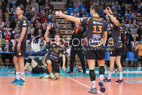  07.12.2014 RZESZOW <br />SIATKOWKA PLUS LIGA 2014/2015 MEN VOLLEYBALL POLAND POLISH PLUSLIGA LEAGUE SEASON 2014/2015 <br />MECZ ASSECO RESOVIA RZESZOW - CUPRUM LUBIN<br />N/Z  GRZEGORZ LOMACZ LUKASZ KADZIEWICZ SZYMON ROMAC RADOSC EMOCJE WYGRANA ZWYCIESTWO <br /> 