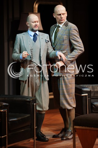  11.12.2014 WARSZAWA OCH TEATR<br />PRZEDSTAWIENIE UPADLE ANIOLY<br />N/Z MACIEJ WIERZBICKI WOJCIECH KALARUS<br /> 